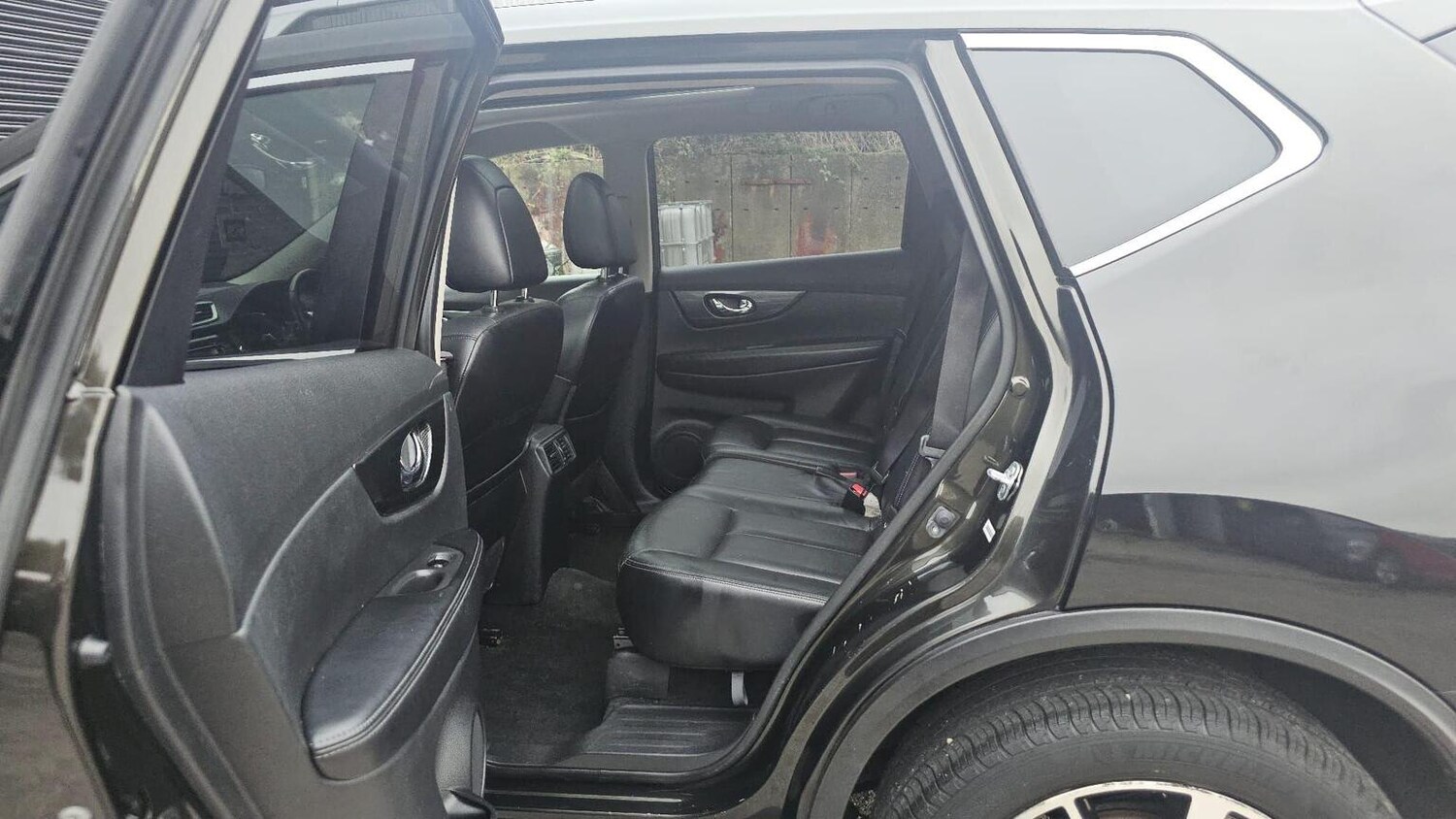 Used Nissan X-Trail 2015 for sale - 77906472: Photo 25