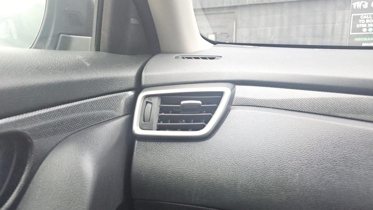 Used Nissan X-Trail 2015 for sale - 77906472: Photo 28