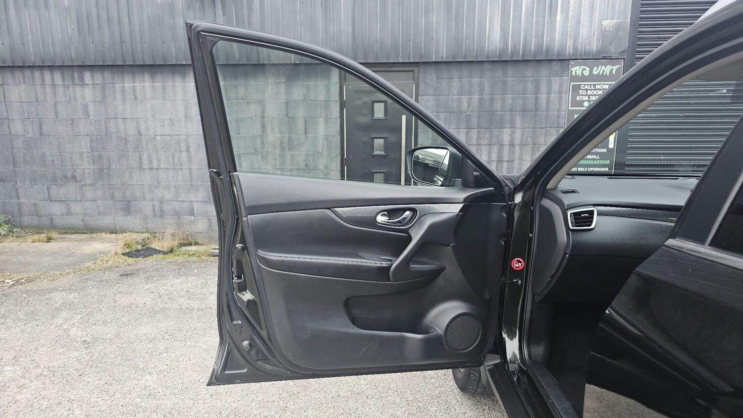 Used Nissan X-Trail 2015 for sale - 77906472: Photo 37