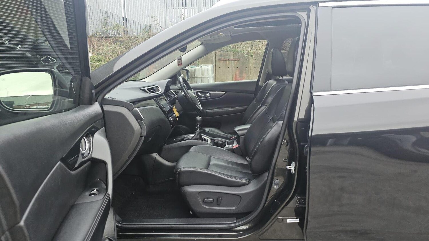 Used Nissan X-Trail 2015 for sale - 77906472: Photo 48