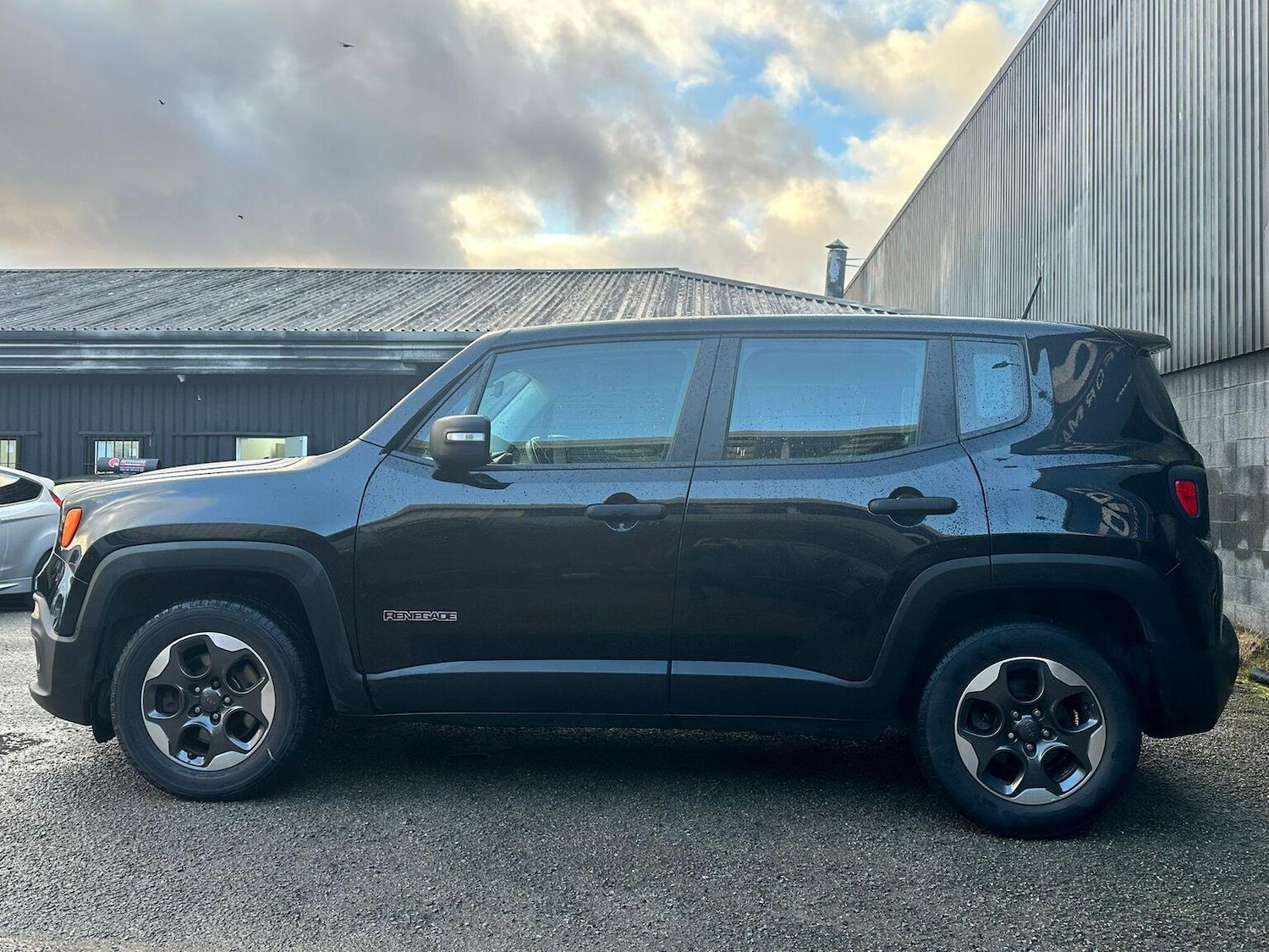 Used Jeep Renegade 2017 for sale - 77906483: Photo 10