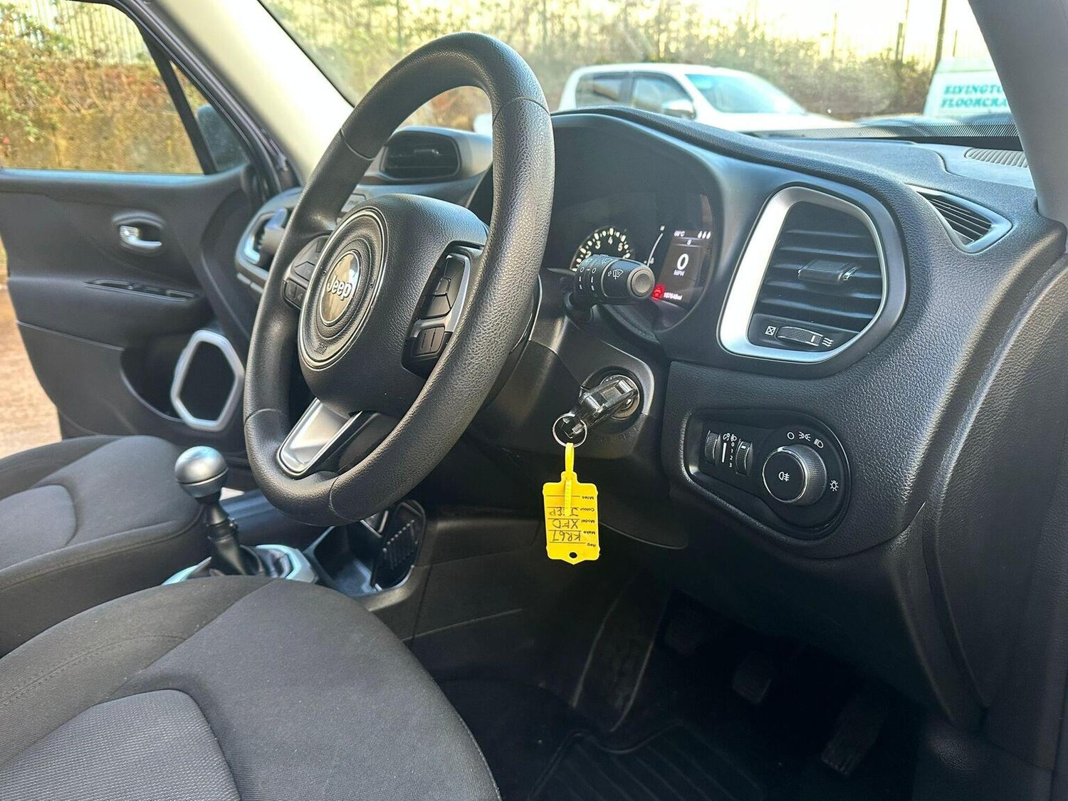 Used Jeep Renegade 2017 for sale - 77906483: Photo 18