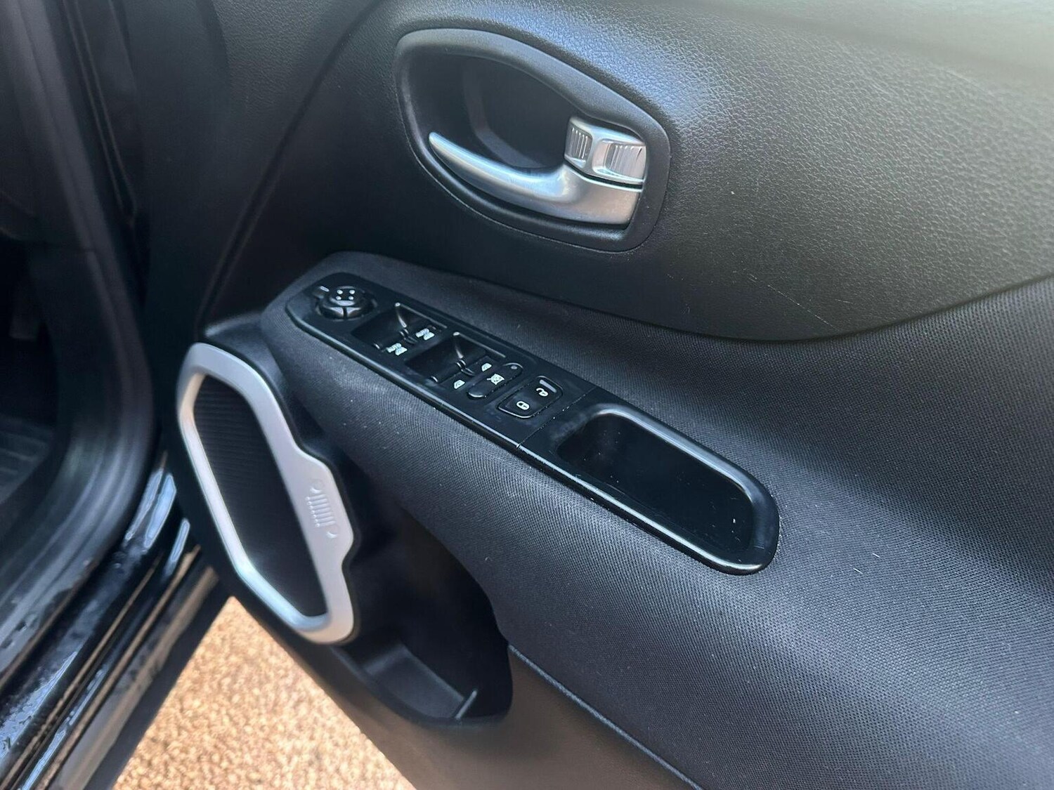 Used Jeep Renegade 2017 for sale - 77906483: Photo 23