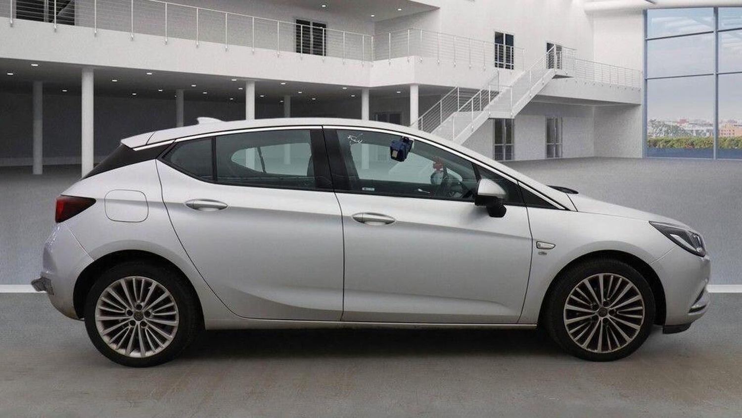 Used Vauxhall Astra 2018 for sale - 77991712: Photo 5