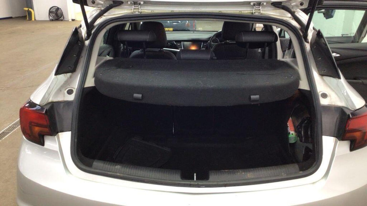 Used Vauxhall Astra 2018 for sale - 77991712: Photo 7