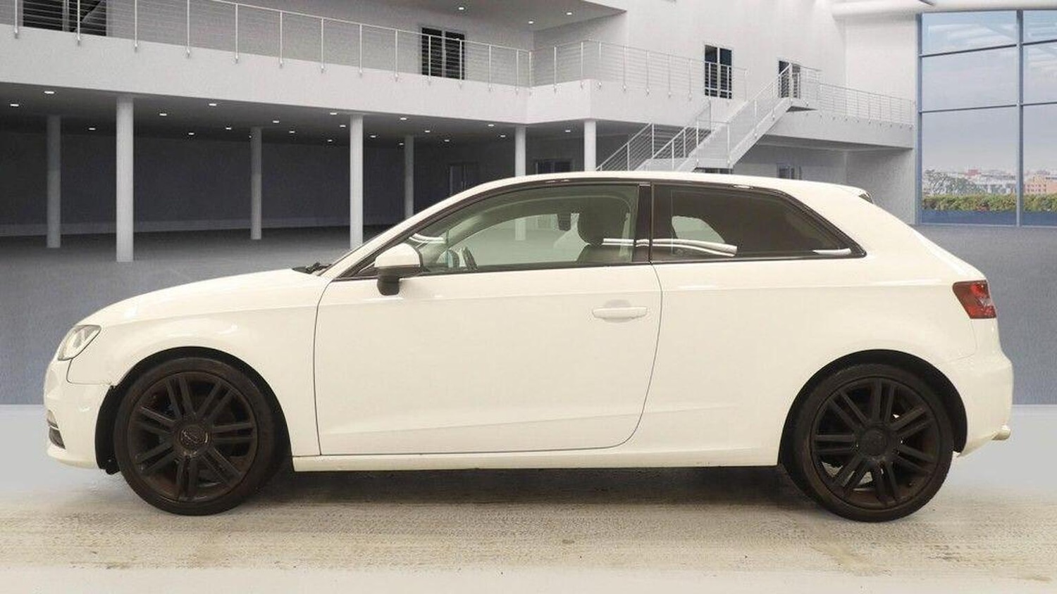 Used Audi A3 2014 for sale - 77906397: Photo 4