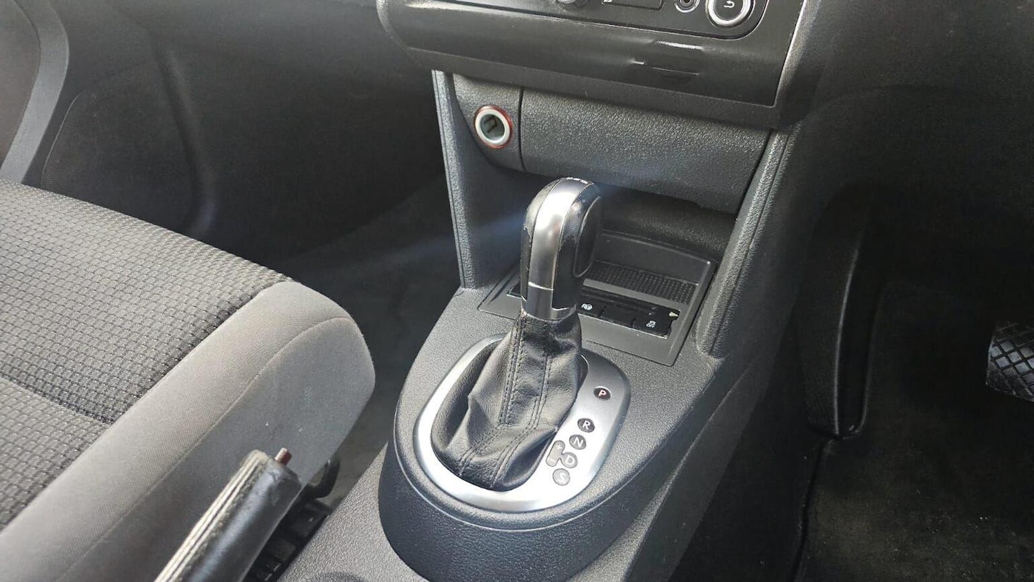 Used Volkswagen Touran 2012 for sale - 78149667: Photo 14