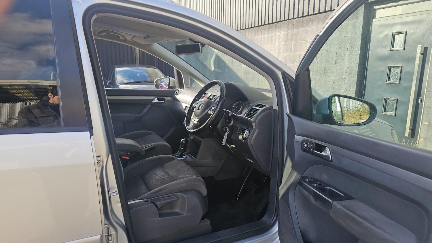 Used Volkswagen Touran 2012 for sale - 78149667: Photo 19