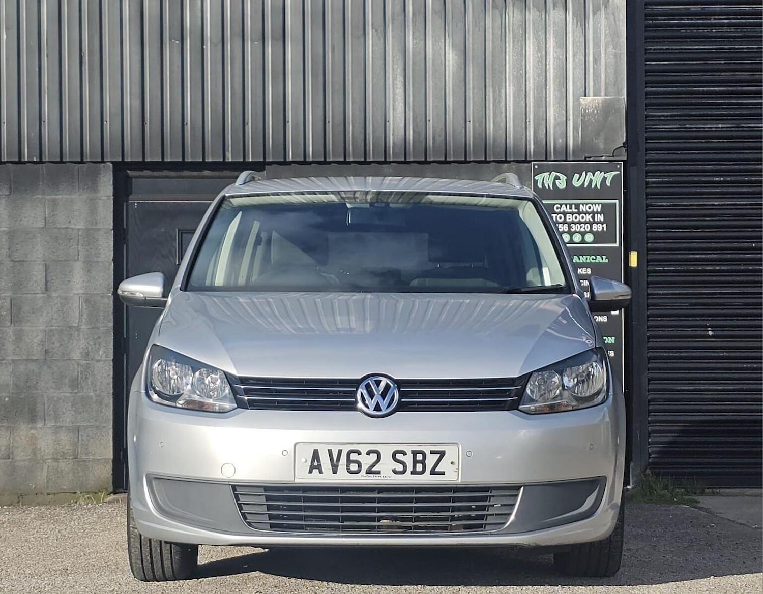 Used Volkswagen Touran 2012 for sale - 78149667: Photo 2