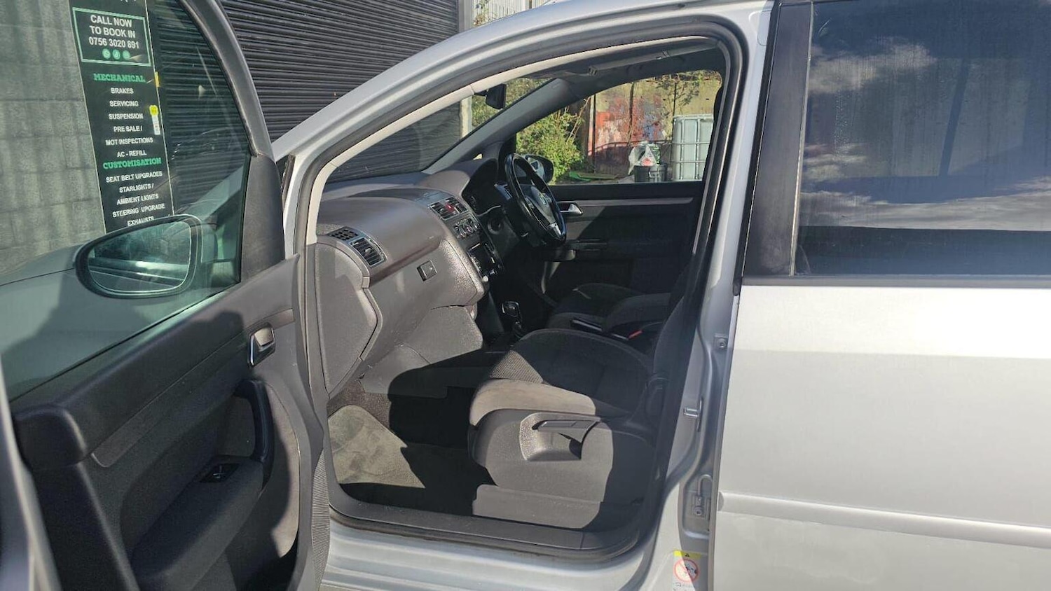 Used Volkswagen Touran 2012 for sale - 78149667: Photo 46