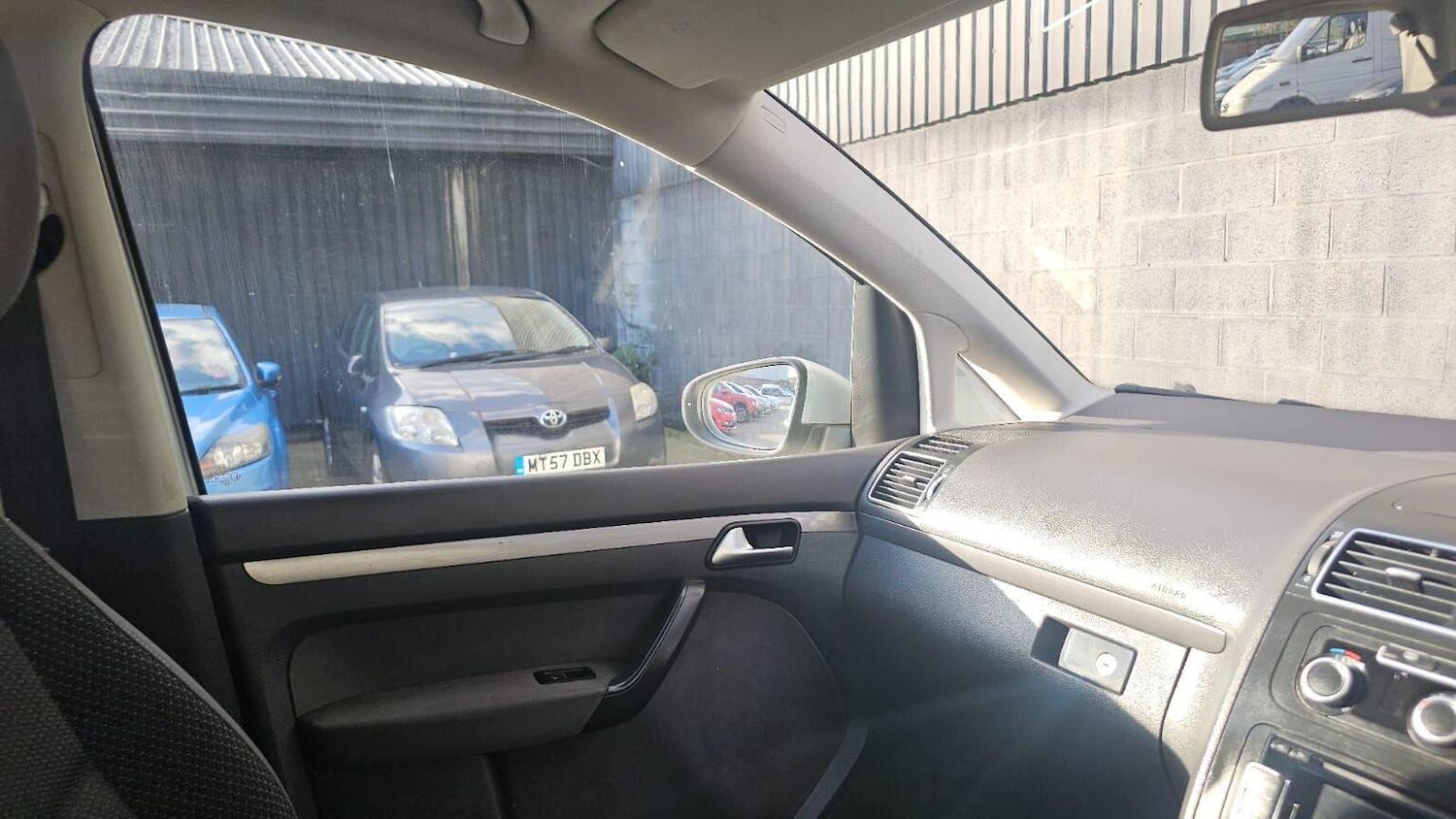 Used Volkswagen Touran 2012 for sale - 78149667: Photo 50