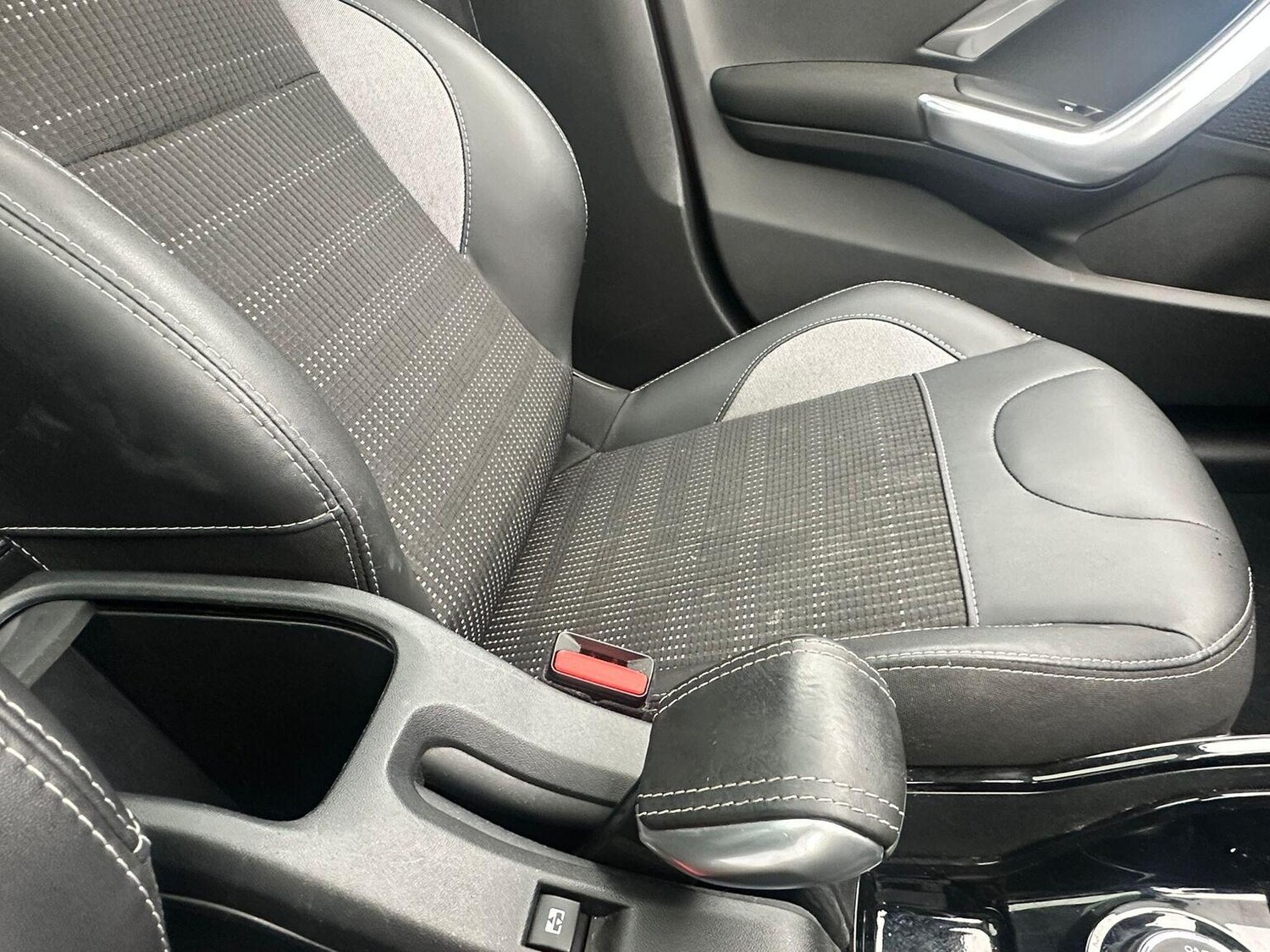 Used Peugeot 2008 2019 for sale - 77906402: Photo 47