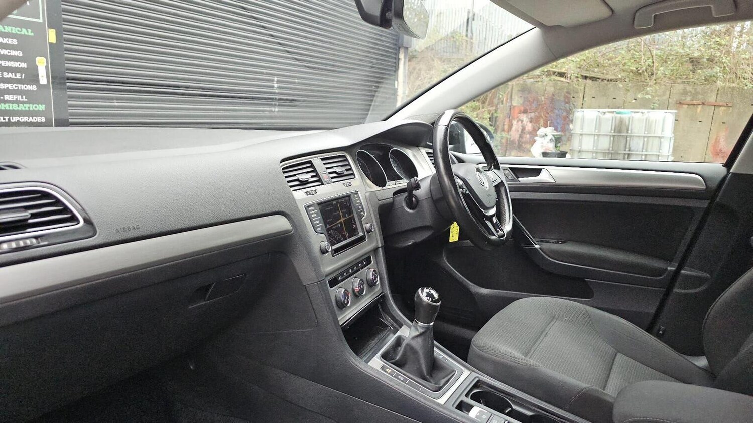 Used Volkswagen Golf 2016 for sale - 77906455: Photo 24