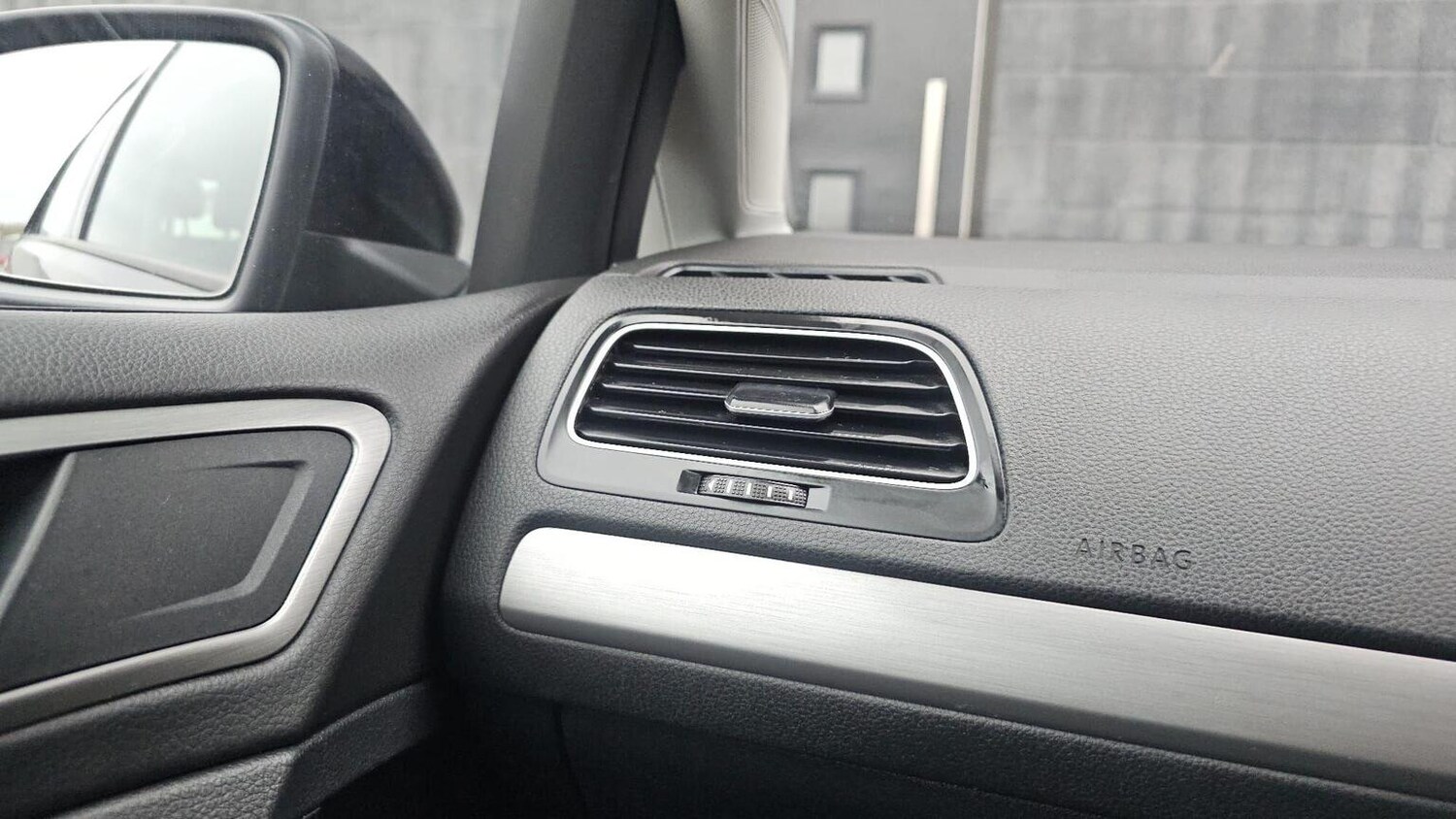 Used Volkswagen Golf 2016 for sale - 77906455: Photo 37