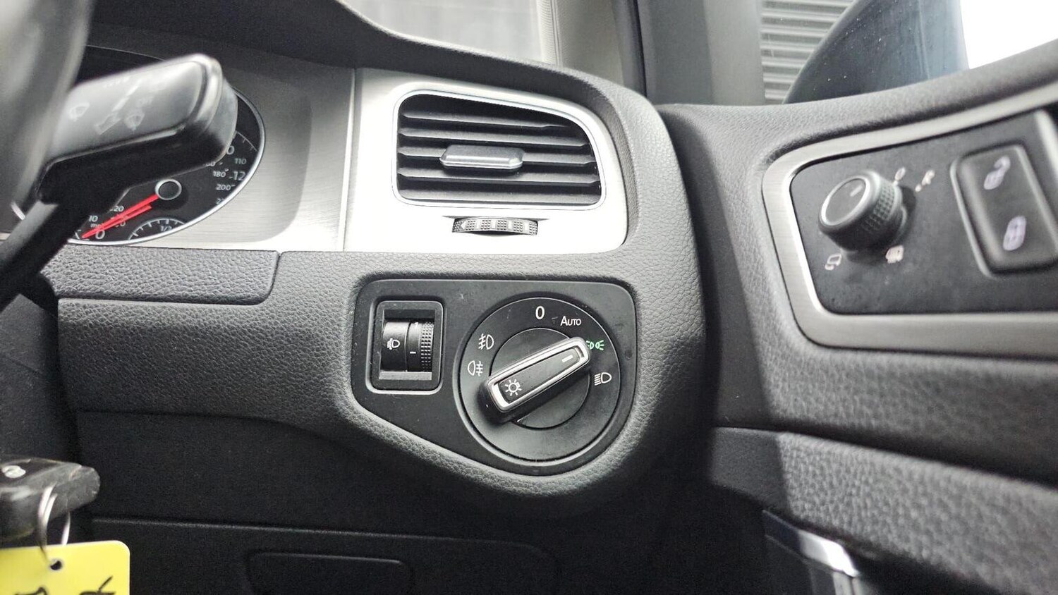 Used Volkswagen Golf 2016 for sale - 77906455: Photo 41