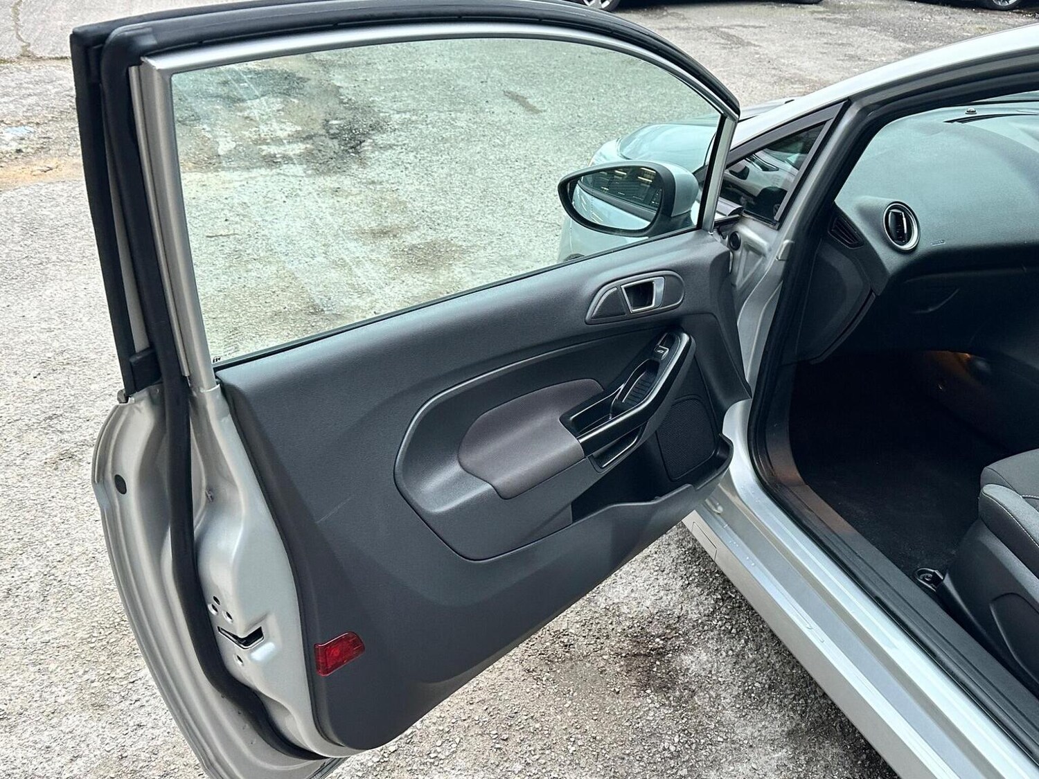 Used Ford Fiesta 2016 for sale - 77906461: Photo 25