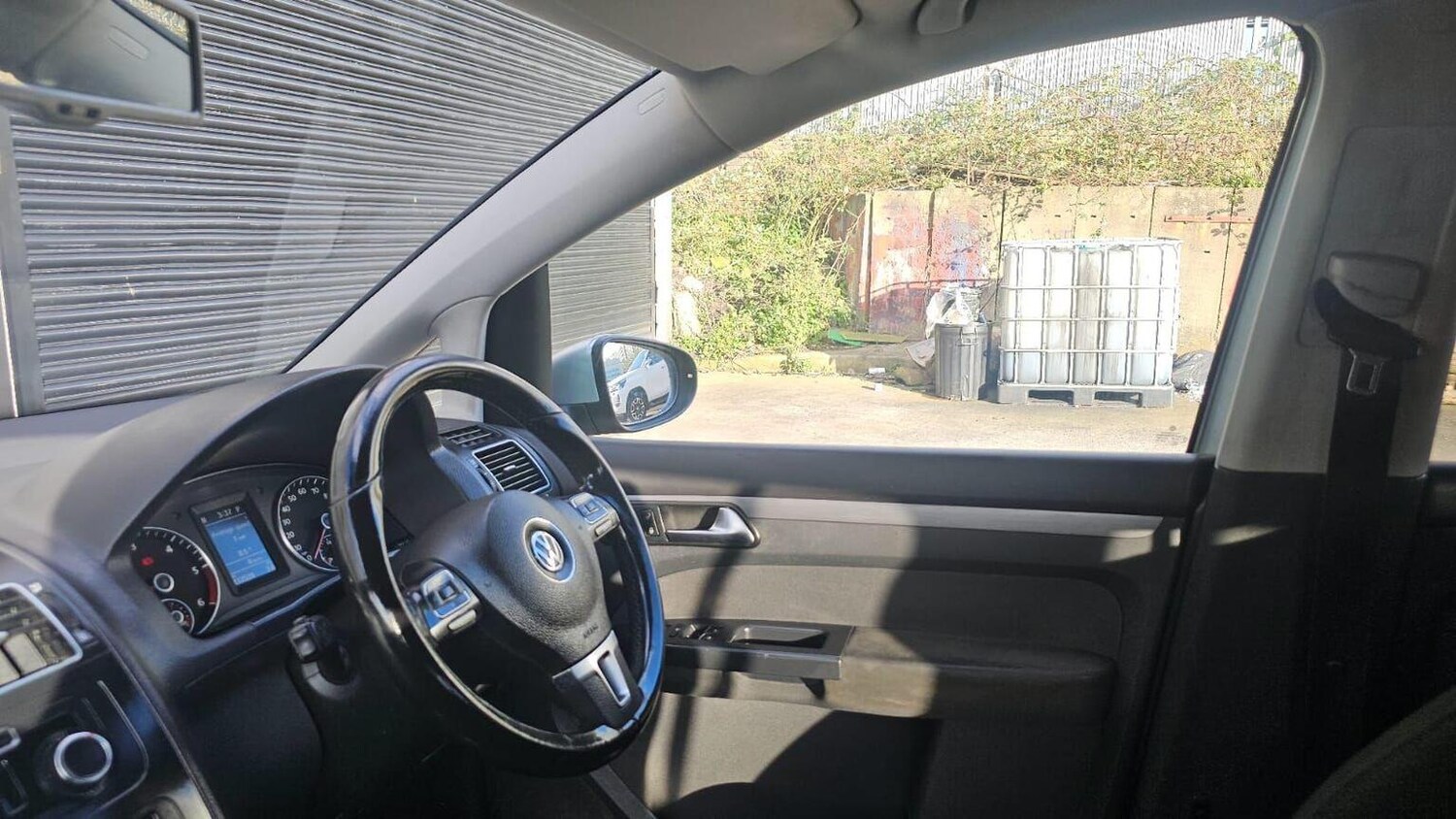 Used Volkswagen Touran 2012 for sale - 77906415: Photo 16