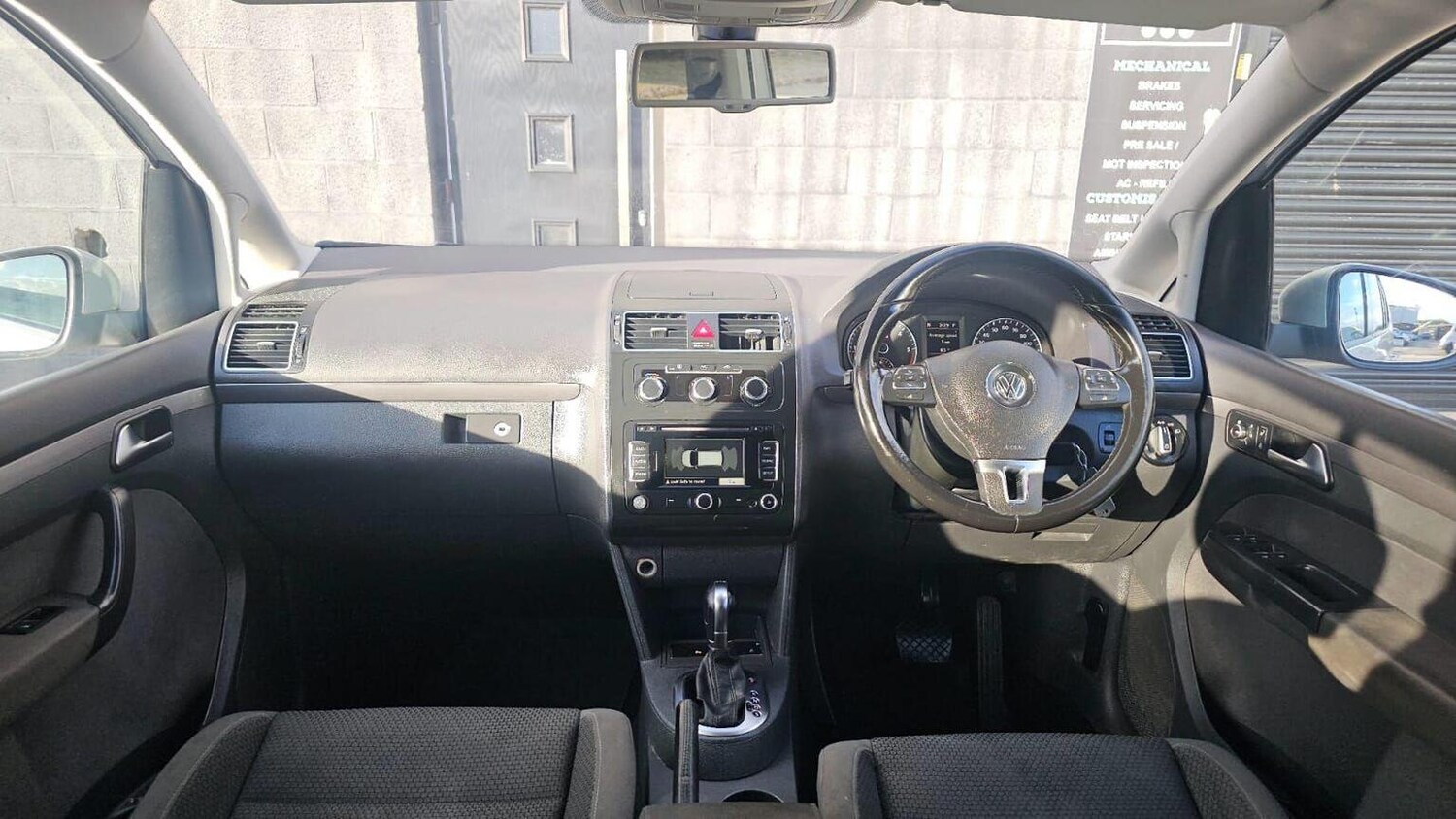 Used Volkswagen Touran 2012 for sale - 77906415: Photo 18