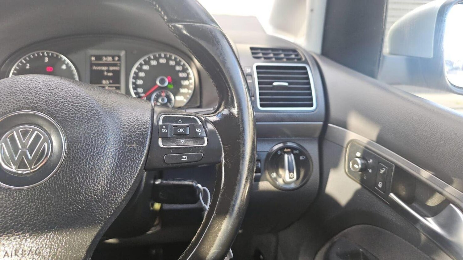 Used Volkswagen Touran 2012 for sale - 77906415: Photo 27