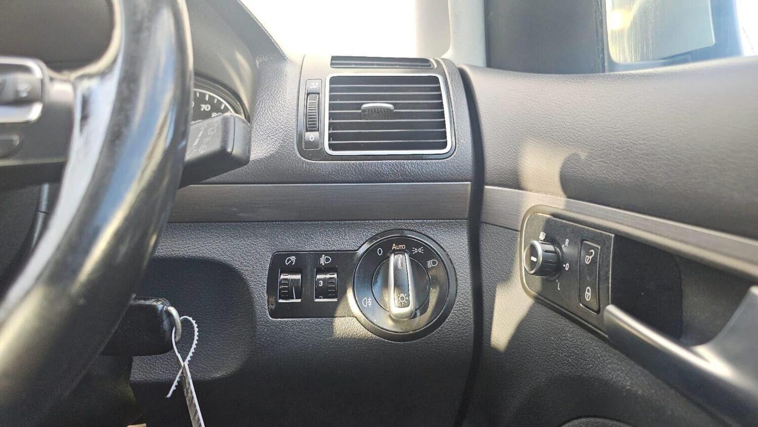 Used Volkswagen Touran 2012 for sale - 77906415: Photo 29