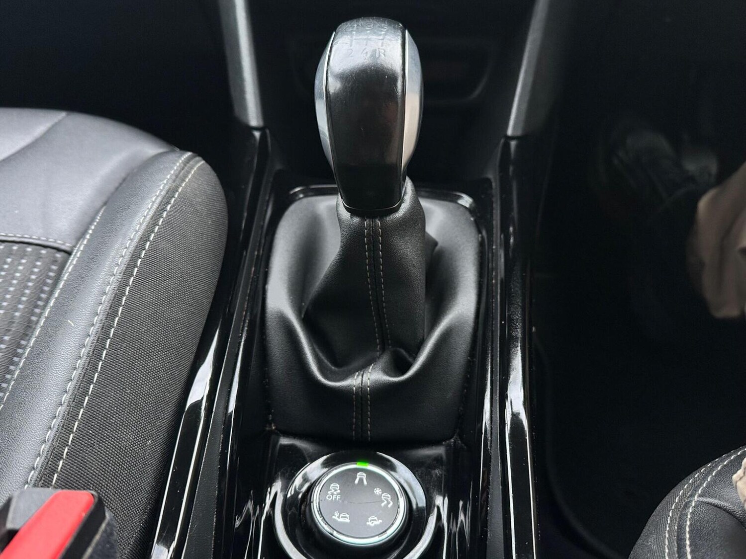 Used Peugeot 2008 2016 for sale - 77906460: Photo 14