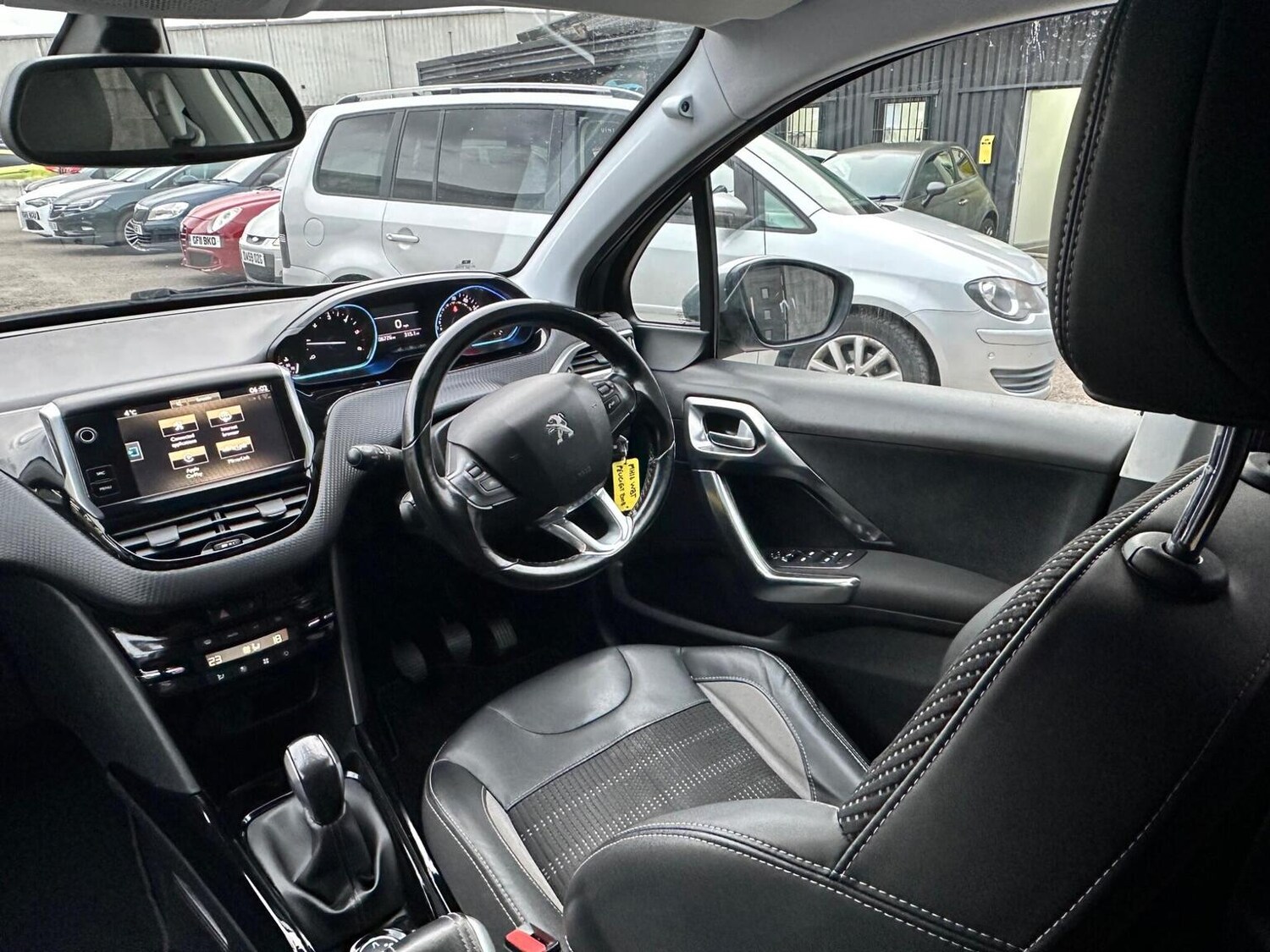 Used Peugeot 2008 2016 for sale - 77906460: Photo 17