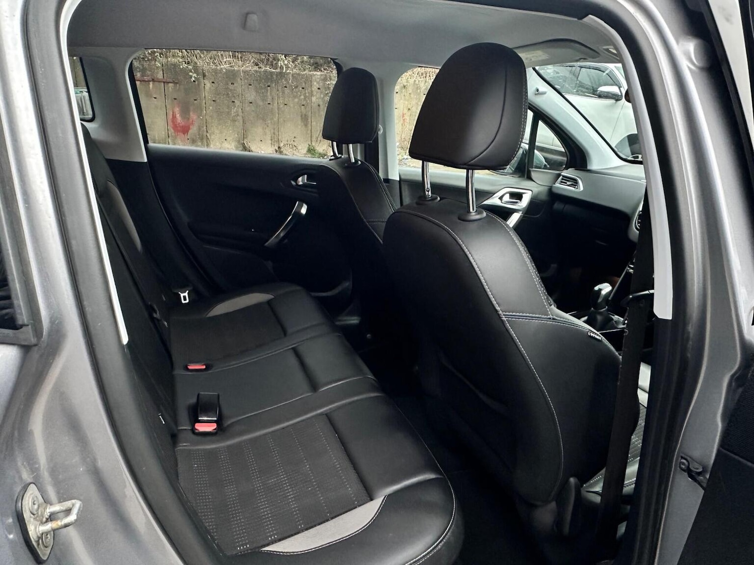 Used Peugeot 2008 2016 for sale - 77906460: Photo 24