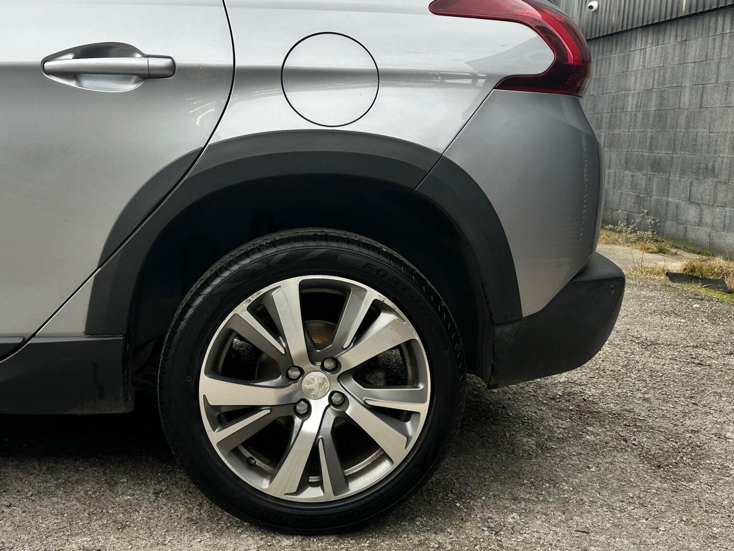 Used Peugeot 2008 2016 for sale - 77906460: Photo 32