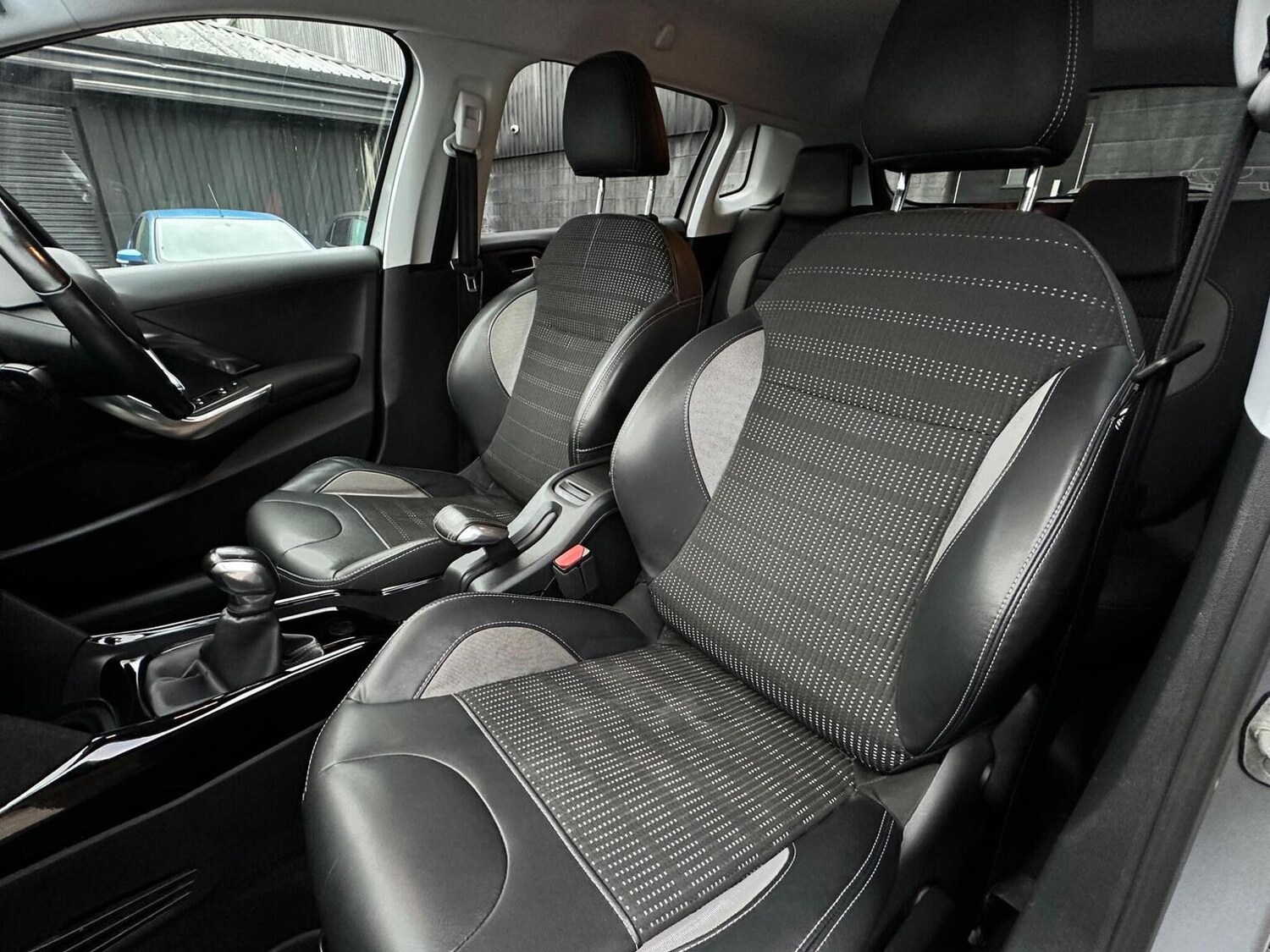 Used Peugeot 2008 2016 for sale - 77906460: Photo 45