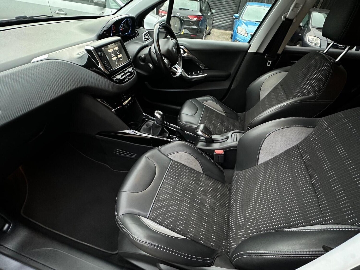 Used Peugeot 2008 2016 for sale - 77906460: Photo 46