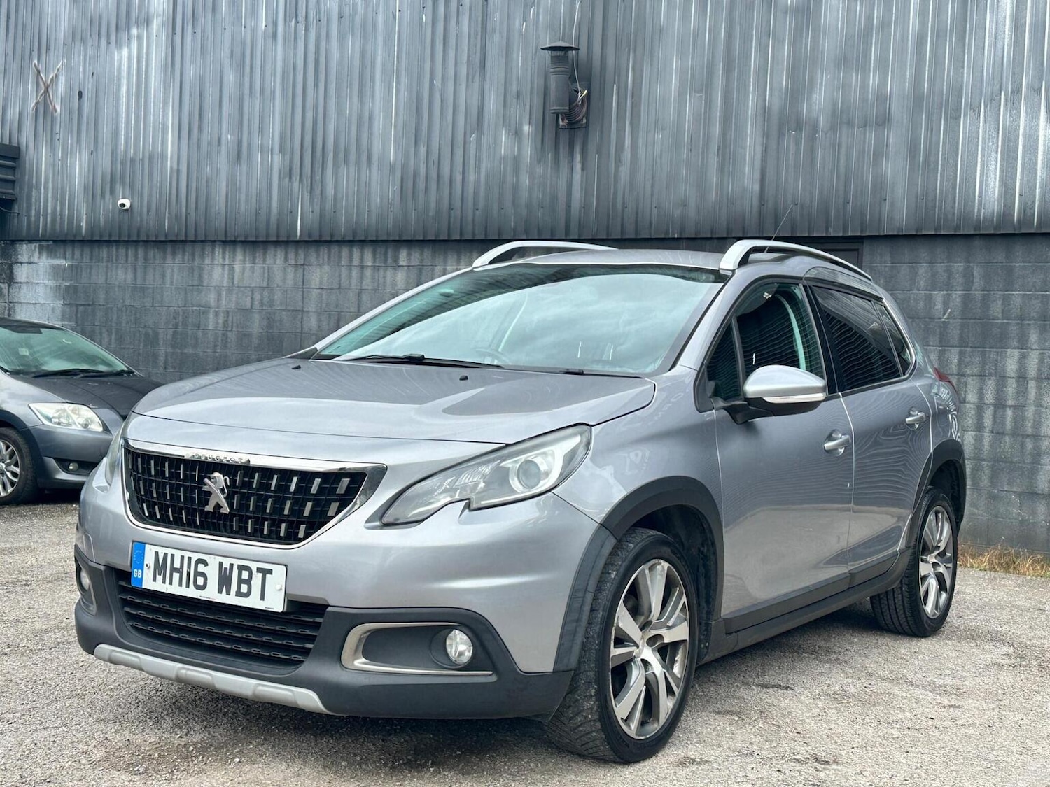 Used Peugeot 2008 2016 for sale - 77906460: Photo 5