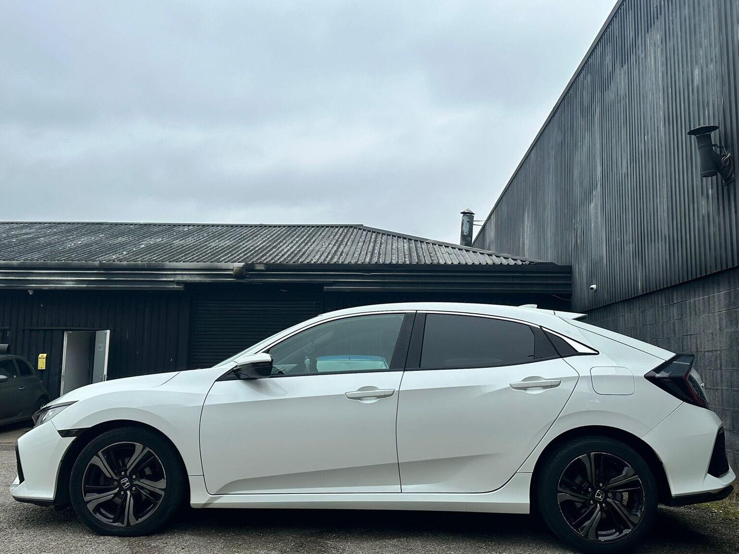 Used Honda Civic 2017 for sale - 77906450: Photo 12