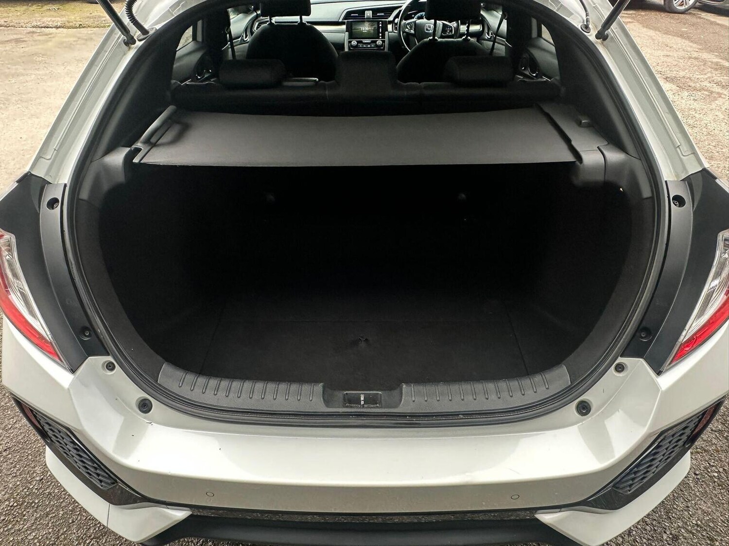 Used Honda Civic 2017 for sale - 77906450: Photo 36