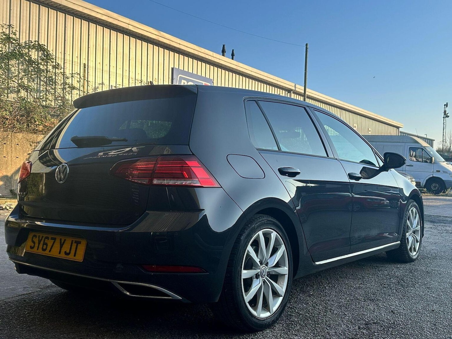 Used Volkswagen Golf 2017 for sale - 77906423: Photo 14