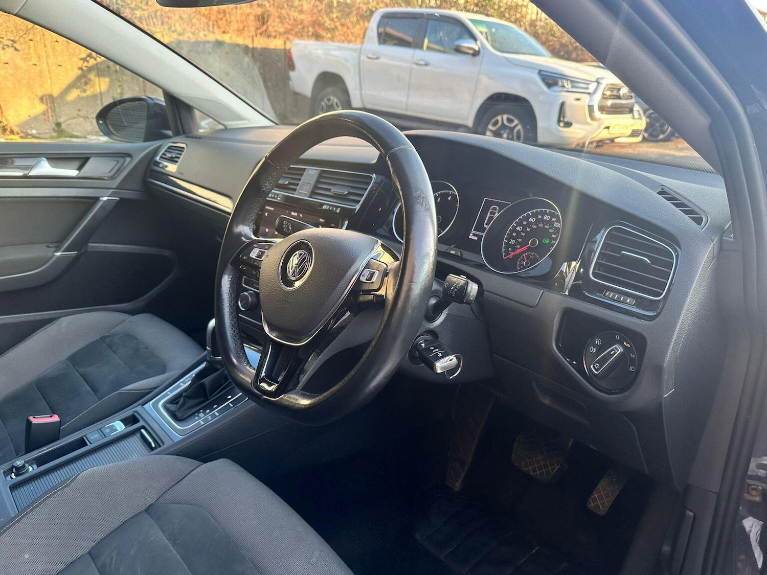 Used Volkswagen Golf 2017 for sale - 77906423: Photo 18