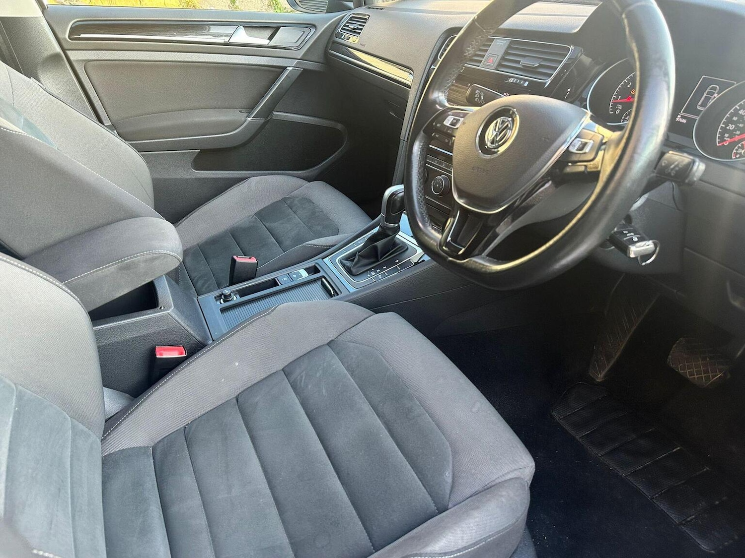 Used Volkswagen Golf 2017 for sale - 77906423: Photo 20