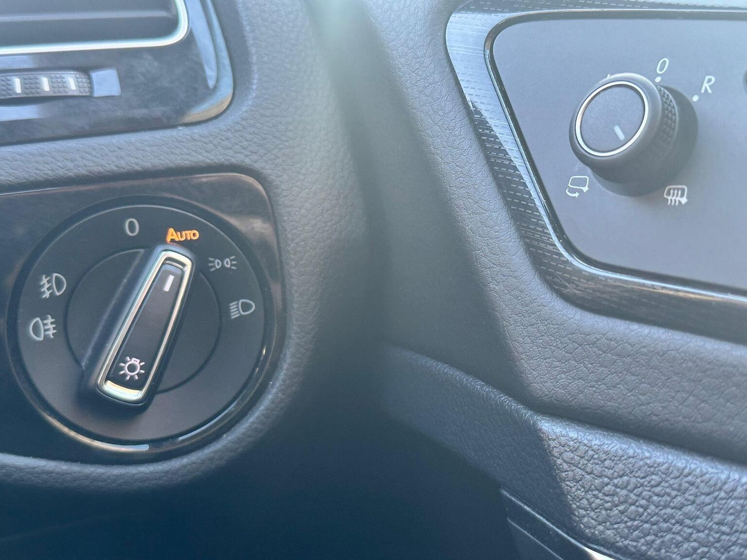 Used Volkswagen Golf 2017 for sale - 77906423: Photo 23