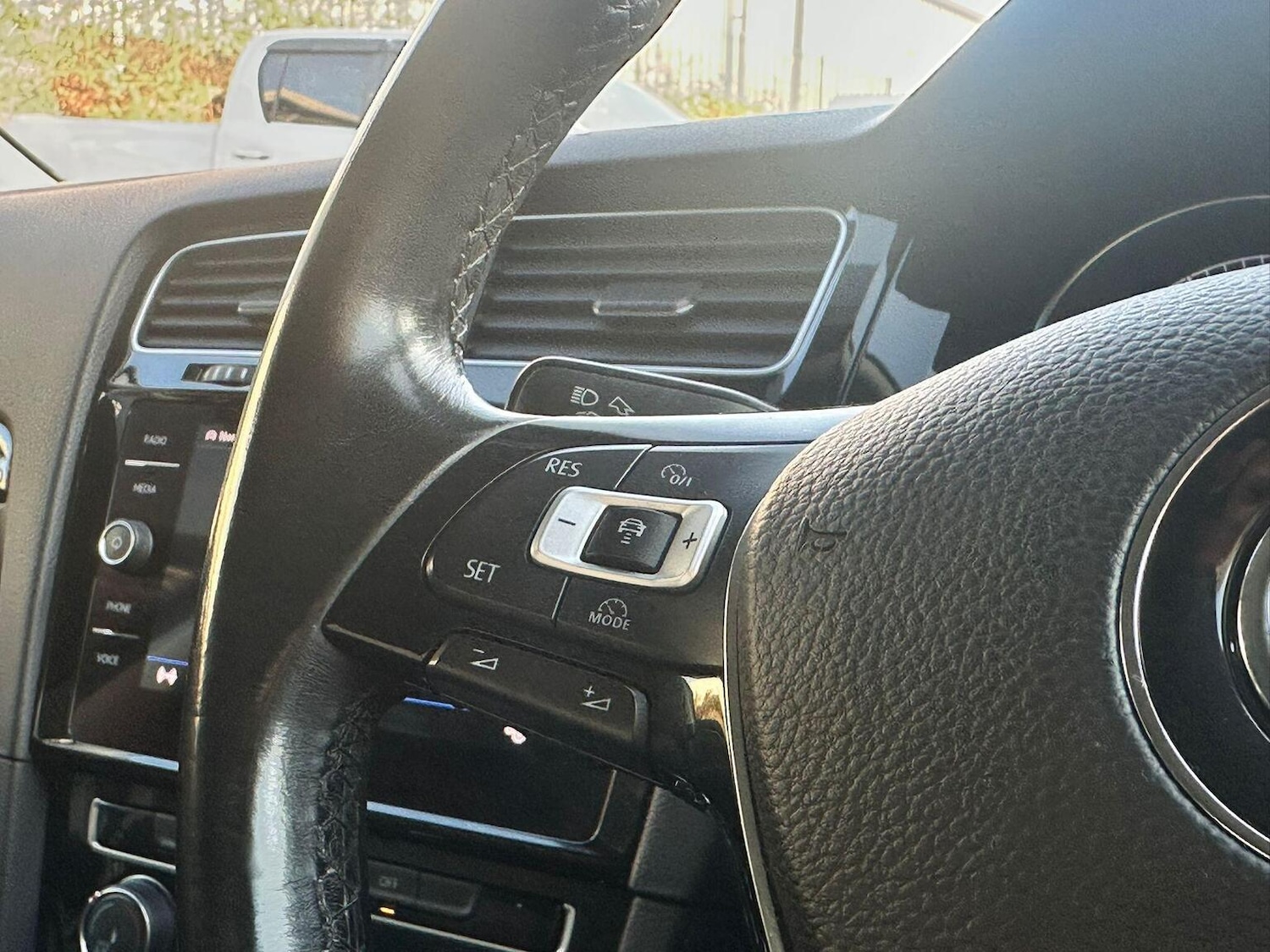 Used Volkswagen Golf 2017 for sale - 77906423: Photo 25