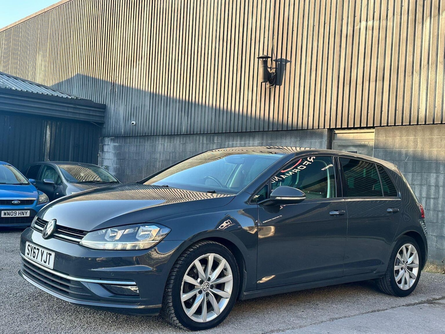 Used Volkswagen Golf 2017 for sale - 77906423: Photo 3