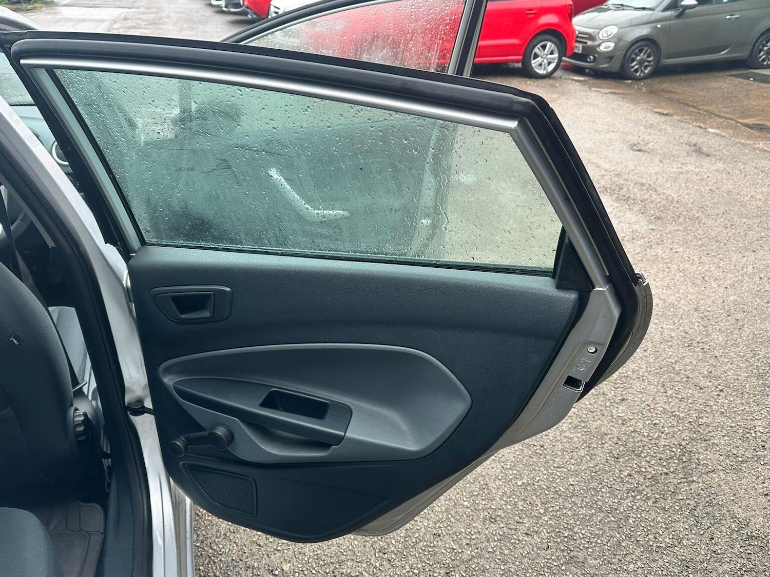 Used Ford Fiesta 2009 for sale - 77906693: Photo 24