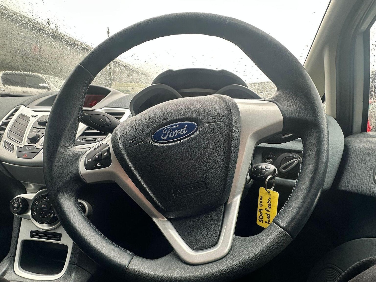 Used Ford Fiesta 2009 for sale - 77906693: Photo 38