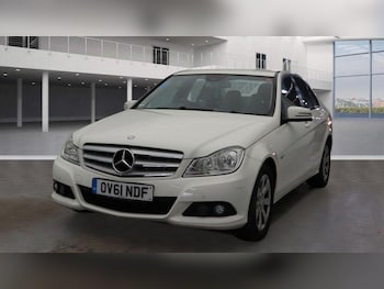Used Mercedes-Benz C Class 2011 for sale - 77906500: Photo