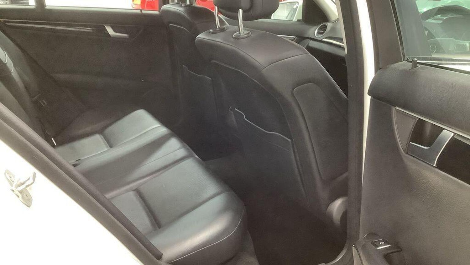 Used Mercedes-Benz C Class 2011 for sale - 77906500: Photo 8