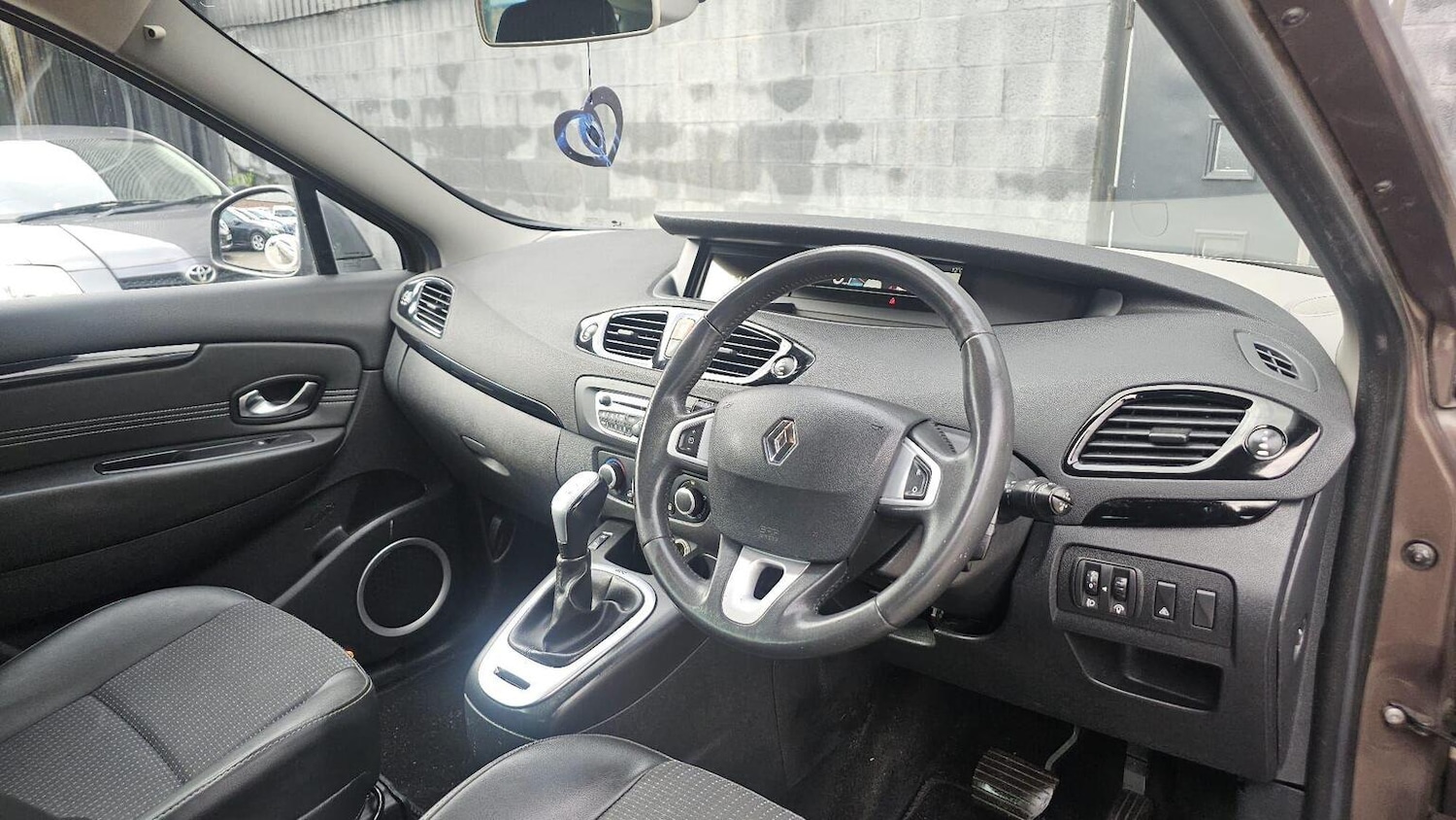 Used Renault Grand Scenic 2011 for sale - 78134964: Photo 15