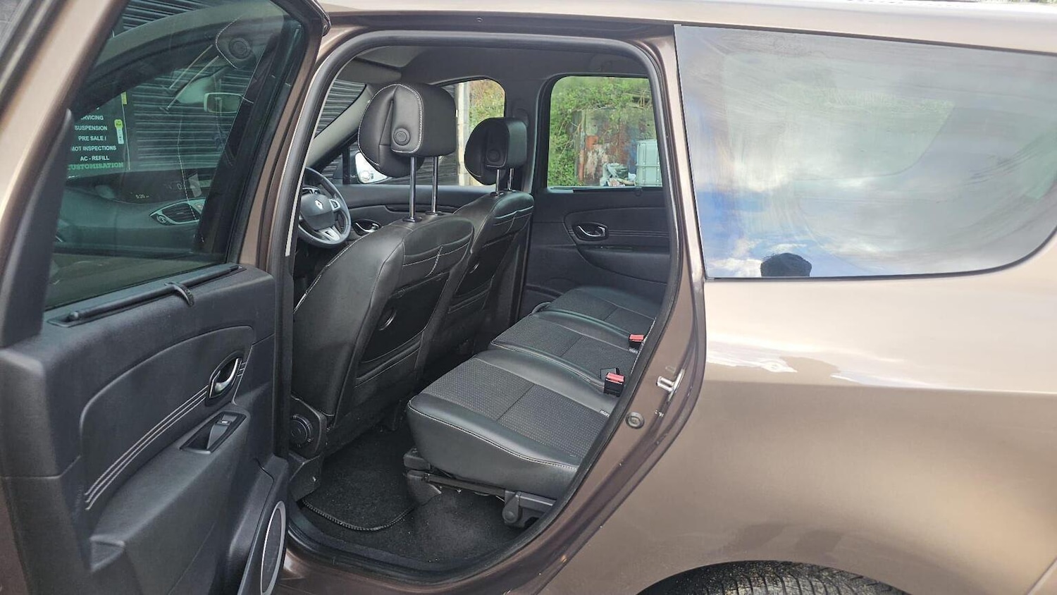 Used Renault Grand Scenic 2011 for sale - 78134964: Photo 31