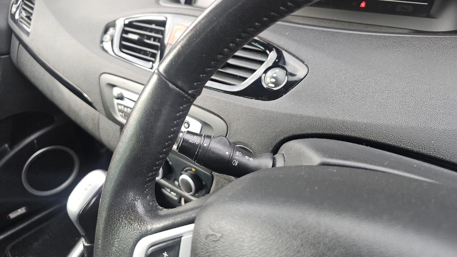 Used Renault Grand Scenic 2011 for sale - 78134964: Photo 35