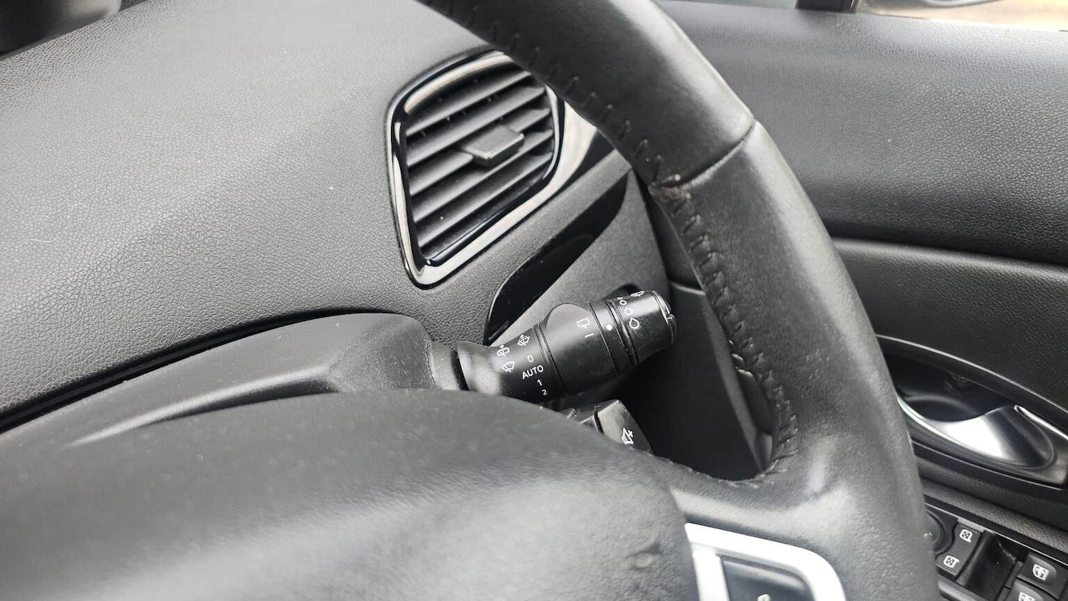 Used Renault Grand Scenic 2011 for sale - 78134964: Photo 36