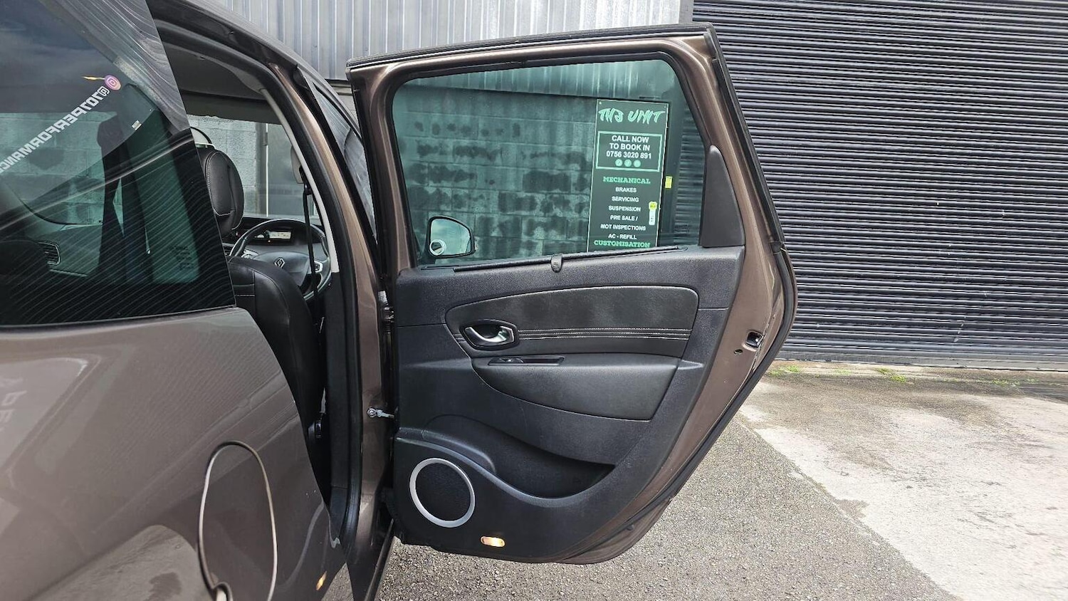 Used Renault Grand Scenic 2011 for sale - 78134964: Photo 39