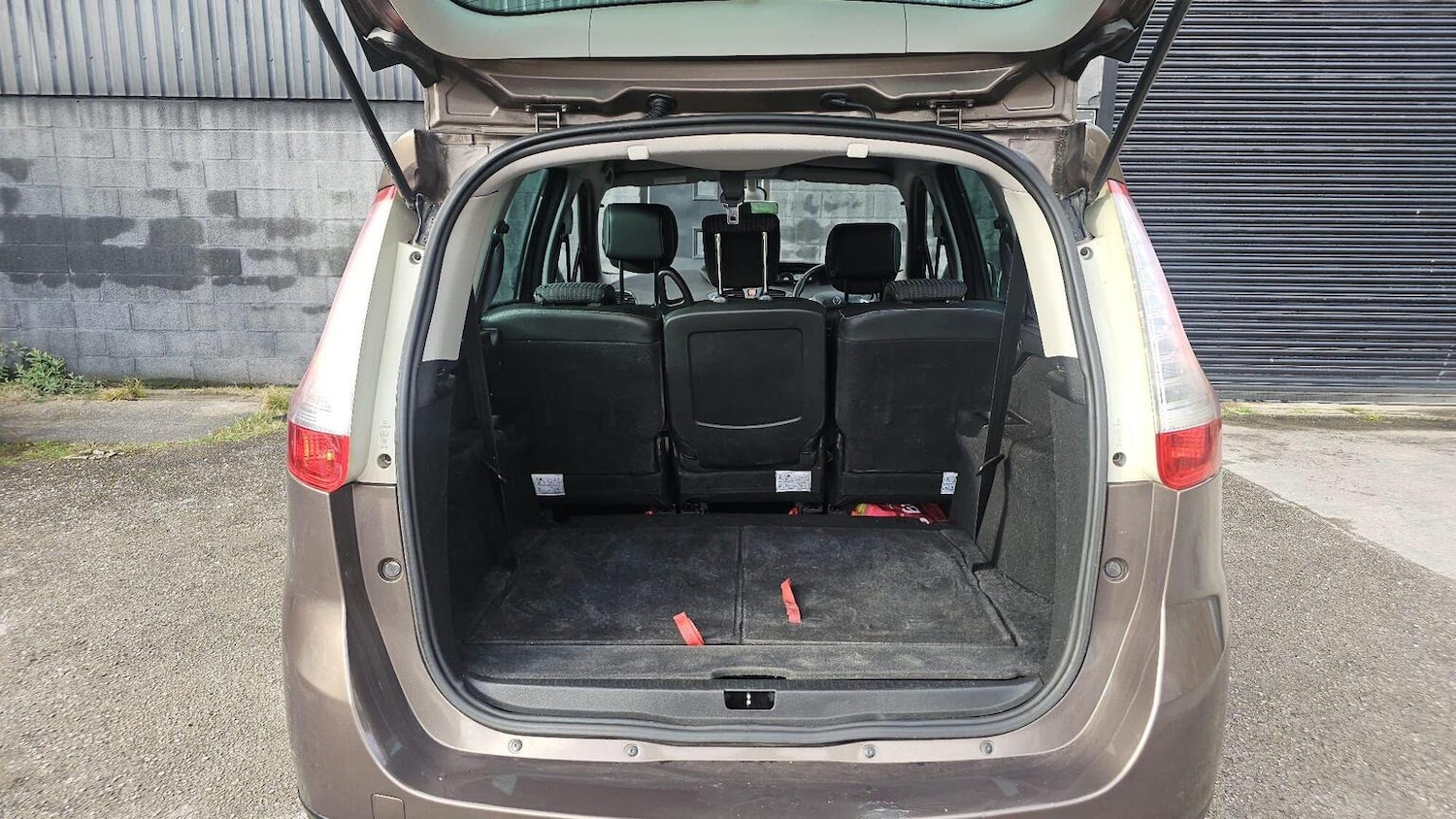 Used Renault Grand Scenic 2011 for sale - 78134964: Photo 49