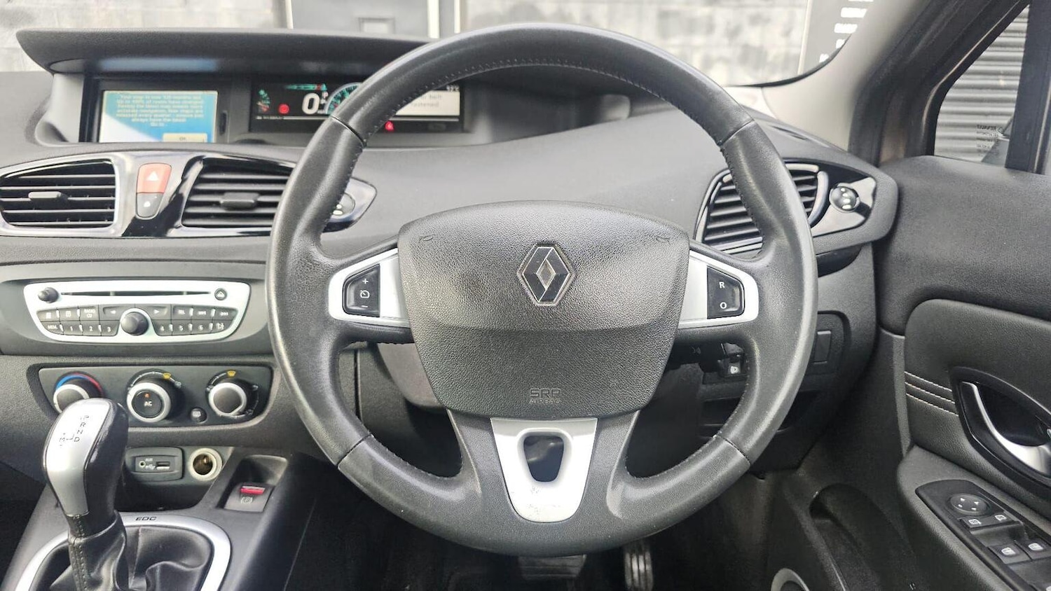 Used Renault Grand Scenic 2011 for sale - 78134964: Photo 51